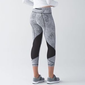Lululemon Pace Rival Spray Jacquard white/black; 4